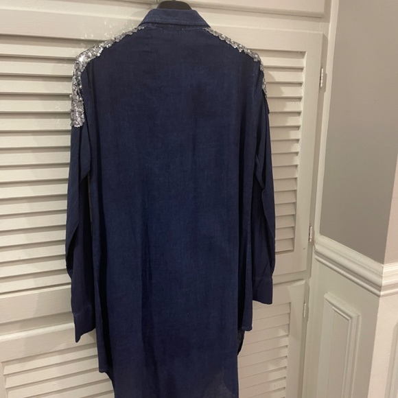 Modesty Clothing. Jeans. Button down Shirt - Picture 2 of 4